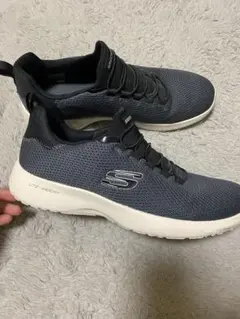 スケッチャーズ スニーカー