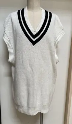 WEGO ベスト　 L 白　黒