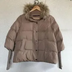 定価3万円ブランバスク　ファー付きダウンコート ダウンジャケットのサムネイル