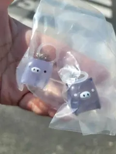 サンエックス　めじるしアクセサリー　モノクロブー くろ しろ 2点セット