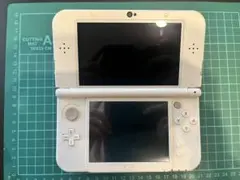 3DSLL ホワイト(充電器無し)