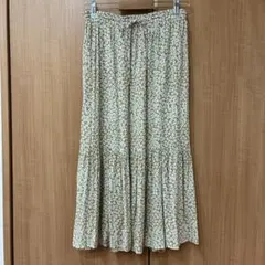 美品！Koos 小花柄　スカート　裏地なし　切り替えあり　ベージュ系　38サイズ