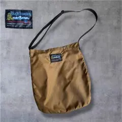 Tough Traveler ショルダーバッグ　ブラウン