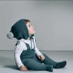 新品タグ付きMARLMARLニットパンツ＆ニットボンネット 帽子 マールマール