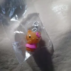 ハローキティ めじるしアクセサリー　日焼けver