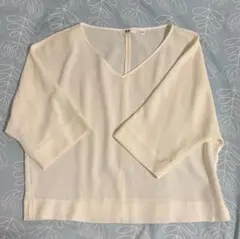 ユニクロ　トップス　ドレープブラウス