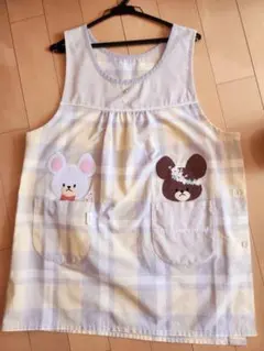 保育士　キッチン　くまのがっこう　エプロン ウサギとクマ刺繍のチェックエプロン