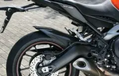 MT09　XSR900　ストライカー　カーボンリヤフェンダー