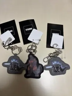ゴジラ　キーホルダー　3つ