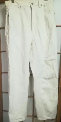 ジーユー　ハイウエストストレートジーンズ