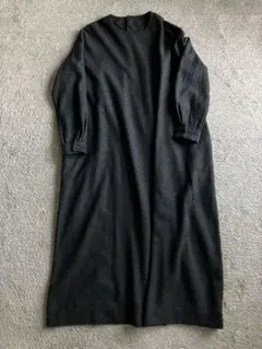 某有名メーカー品、最高級ヤク毛100％素材のブロック柄インターシャー網ワンピース 某有名メーカー品、最高級ヤク毛100％素材のブロック柄インターシャー