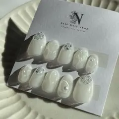 【現品限り】立体ちゅるちゅるうねうねホワイト　うるうる　白　シルバーラメ　パール