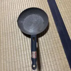 送料込み　鉄フライパン 18cmのサムネイル