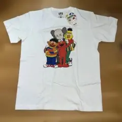 ユニクロUNIQLO KAWSセサミストリートUT新品
