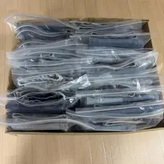 R107 ベンツのウェザーストリップ A1077201578 1678 - メルカリ