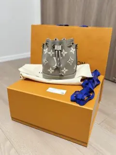 【新品・未使用】　ナノ・ノエ　アンプラント ルイヴィトン ルイヴィトン】ナノ・ノエ バイカラーモノグラムアンプラント (Louis