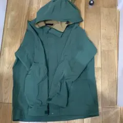ユニクロ　緑色 マウンテンパーカー