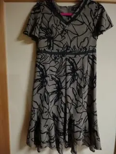 Krone クローネ　ワンピース　9号