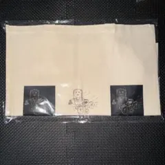 Item thumbnail for item b2de984e-8d2d-4bb6-8e05-f5bf3ddb02f3