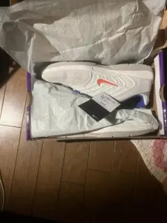 Nike スニーカー ホワイト/オレンジ/ブルー