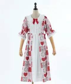 4L まゆろん　アベイルいちごリボンティアードワンピ 新品4Lまゆろん アベイル いちごリボンティアードワンピース 白 - メルカリ