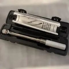Snap-on トルクレンチ 2本セットQD1R50 QD1R200 - メルカリ
