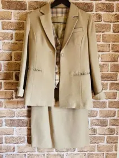 スーツ アンサンブル(リボンタイはEAST BOY)