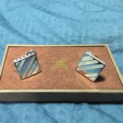 THOMPSON LONDON カフス