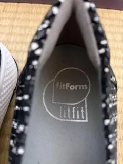 fitform スリップイン　スニーカー　fitfitのサムネイル