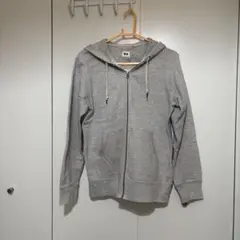 UNIQLO グレー フルジップパーカー