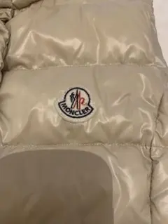 MONCLER クリーム色 ダウンベストジャケット