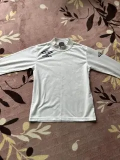 umbro 値下げアンダーシャツ ホワイト 130サイズ