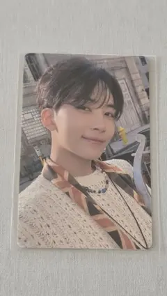 SEVENTEEN ジュン Heaven SHOPEE ラキドロ トレカ 1枚 - メルカリ