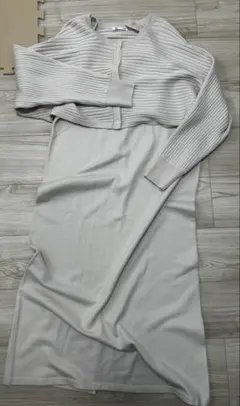 GU ワンピースとカーディガンのセット