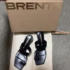 ブレンタBRENTA　スクエアトングサンダル　37のサムネイル