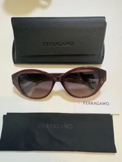 FERRAGAMO サングラスのサムネイル