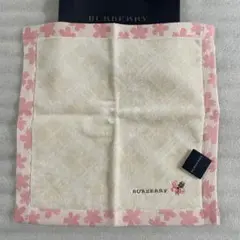 미사용 태그가 달린 BURBERRY Burberry 벚꽃 무늬 수건 손수건