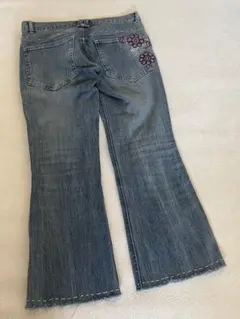 七分ユーズドデニム 花柄刺繍ハンドステッチ　ローライズ