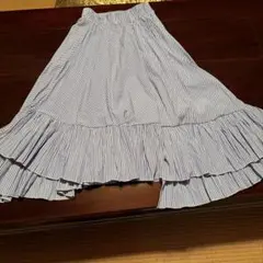 青と白のストライプ フレアスカート