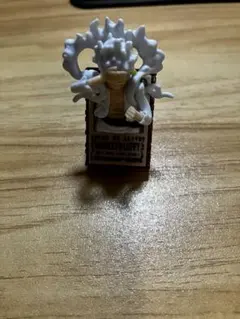 ワンピース　チョコエッグ　ルフィ