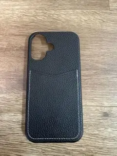 iPhone16用 VOYAGE ポケット付きレザーカバーブラック