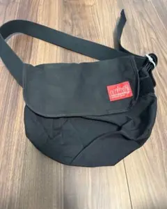 Manhattan Portage メッセンジャーバッグ ブラック　幅38cm