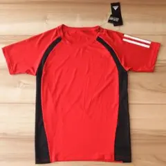 アディダス 赤 クールネックTシャツ