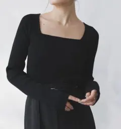 ánuansカシミヤブレンドデコルテリブニットプルオーバー　ブラック