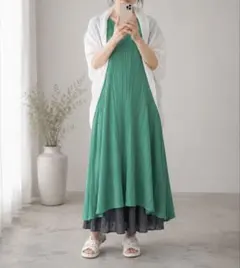 美品 プリーツポンチョ ホワイト ショール ストール 羽織り 軽量のサムネイル
