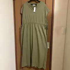 新品タグ付き　LAKOLE ラコレ　ワンピースのサムネイル