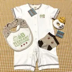 エーアーベー　⭐️新品⭐️80㎝・半袖カバーオール・スタイ・靴下・おもちゃ・セット売
