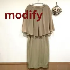 modify ベージュ ケープスタイル ワンピース （株）ワールドのサムネイル