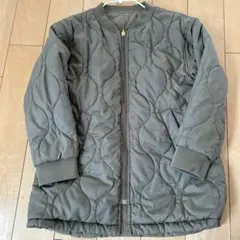 美品。チャオパニック。キッズ キルティングジャケット オリーブグリーン。2ウェイ