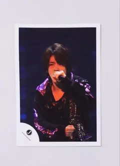 SnowMan 深澤辰哉 Jr 公式写真 マイク 片手 紫 グー